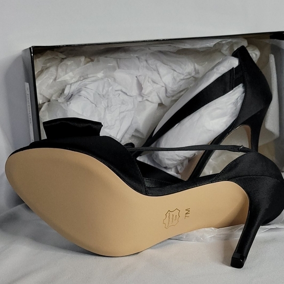 I. Miller Satin Bow Black 4 Inche High Heel - Picture 6 of 14